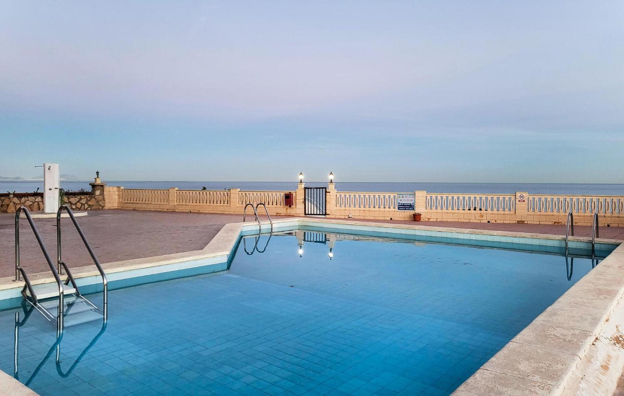 2 Bedroom Cozy Apartment In El Campello Eksteriør billede