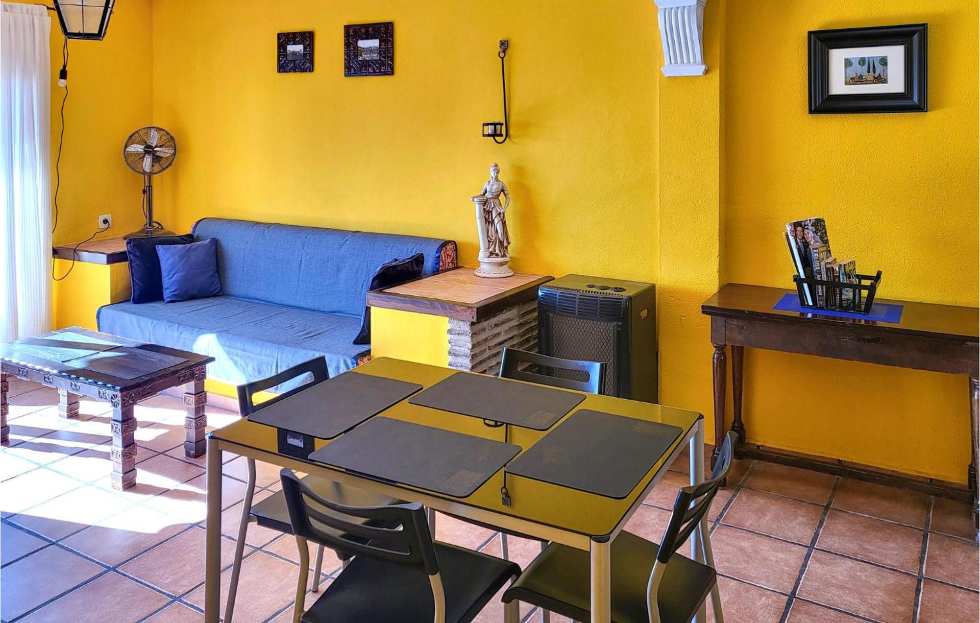 2 Bedroom Cozy Apartment In El Campello Eksteriør billede
