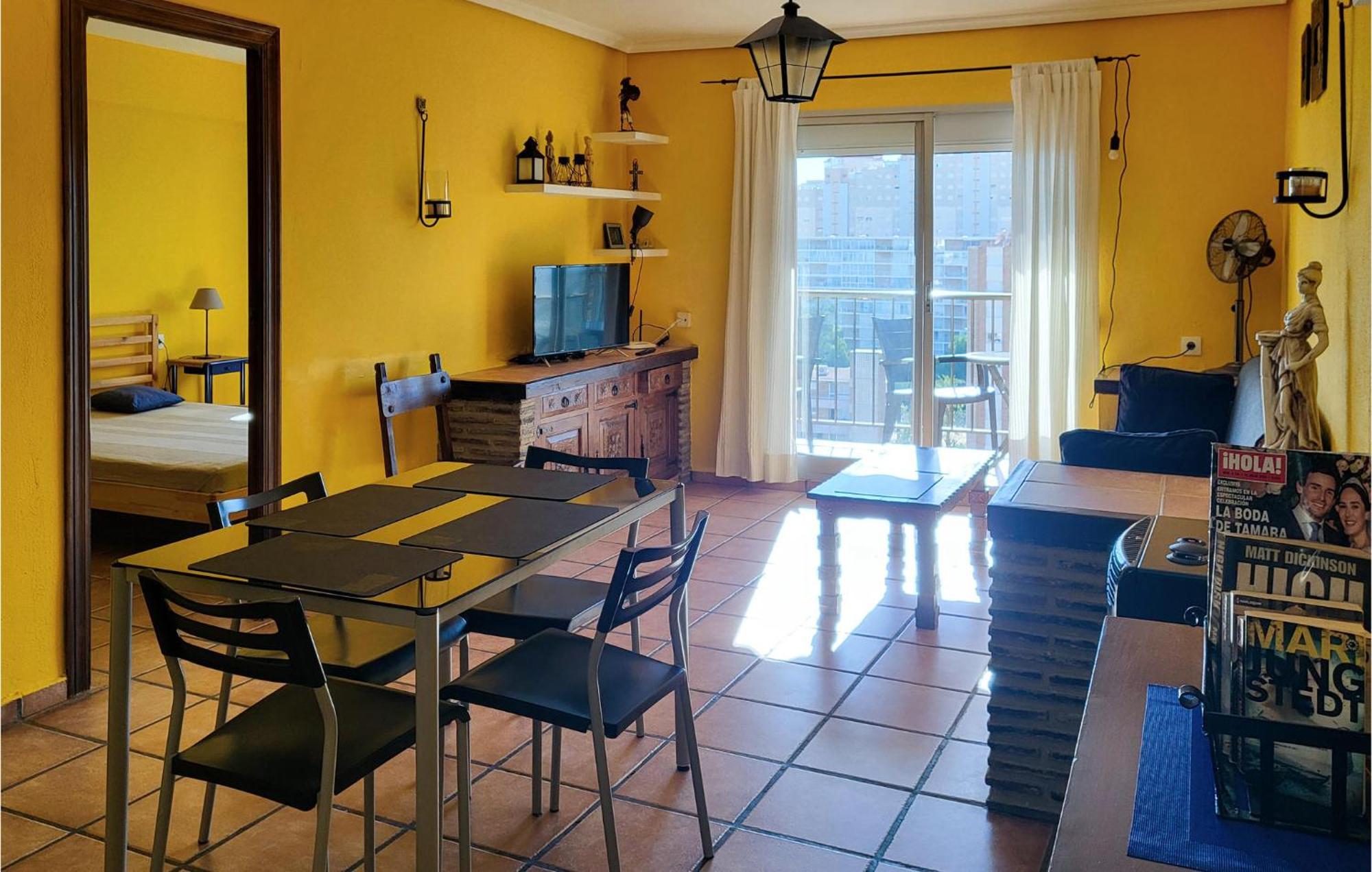 2 Bedroom Cozy Apartment In El Campello Eksteriør billede