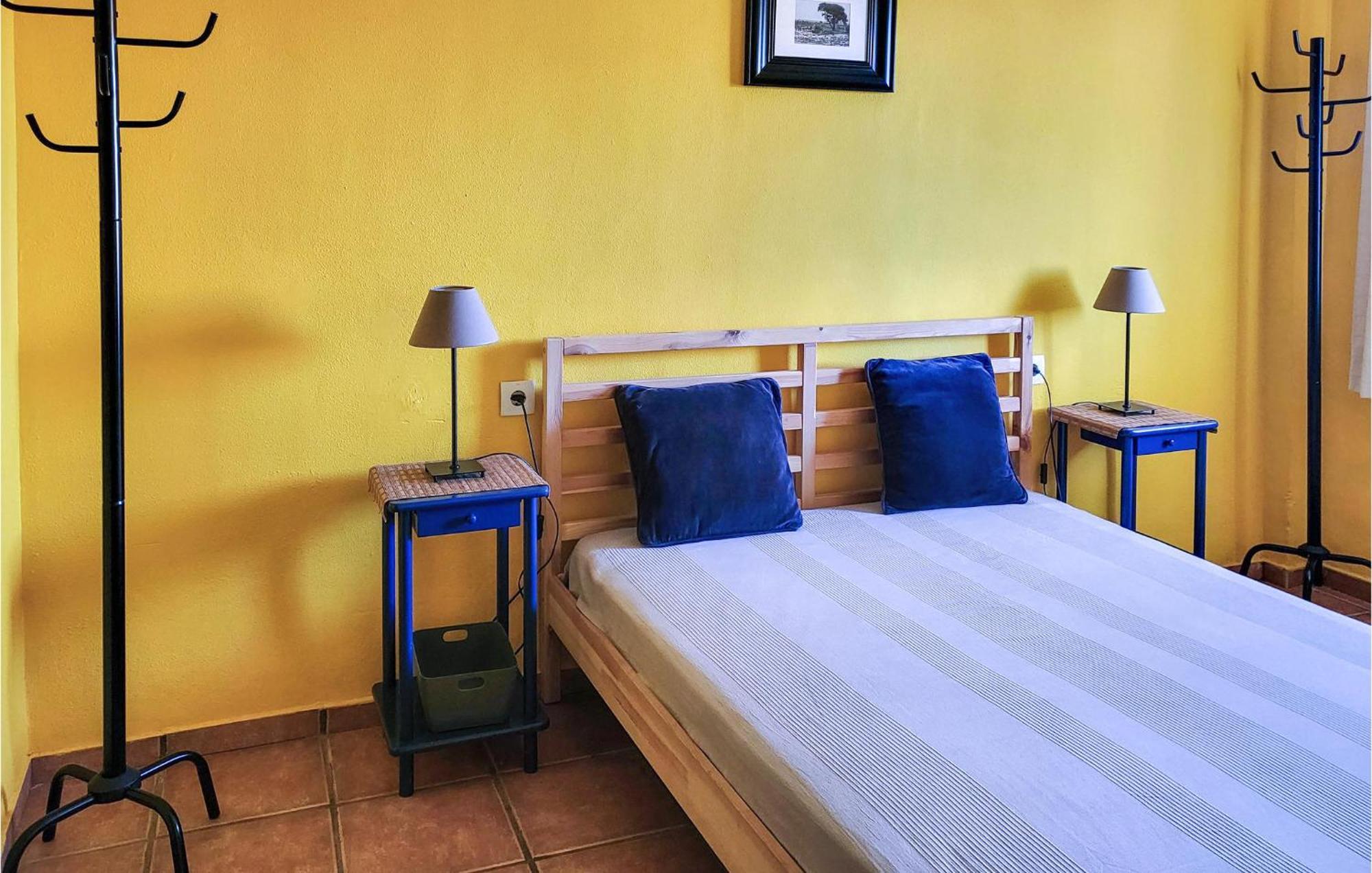 2 Bedroom Cozy Apartment In El Campello Eksteriør billede